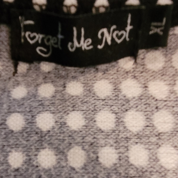 FORGET ME NOT Geometric Polka Dot V Neck Top, Size XL - Picture 7 of 11